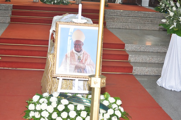 Messe de requiem pour Monseigneur Marie Daniel Dadie