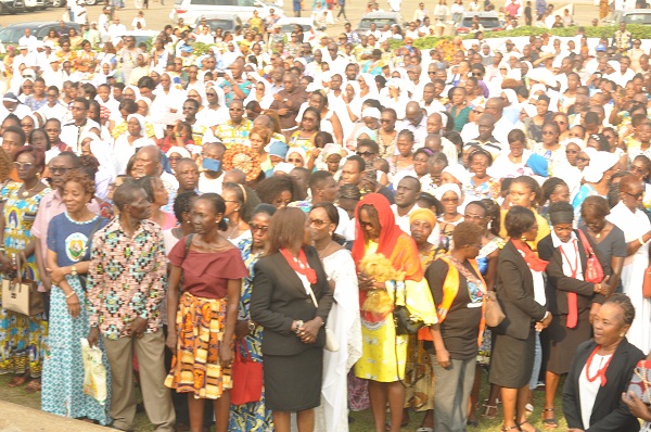 CATHEDRALE SAINT D’ABIDJAN : OUVERTURE DE LA PORTE SAINTE DU JUBILE DE L’ANNEE 2025